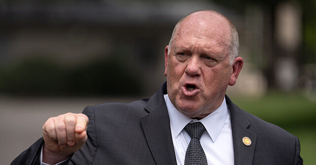 Tom Homan: Feds Arresting 2,000 Illegal Migrants Daily