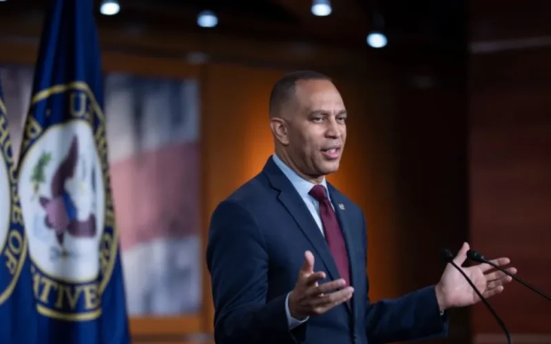Jeffries Dodges Question on Noncitizens on Voter Rolls