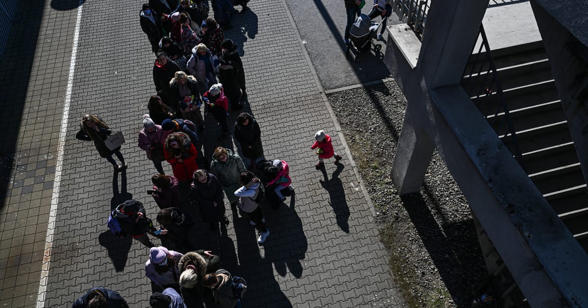 EU To Bar Fighting-Age Ukrainian Men From Refugee Program