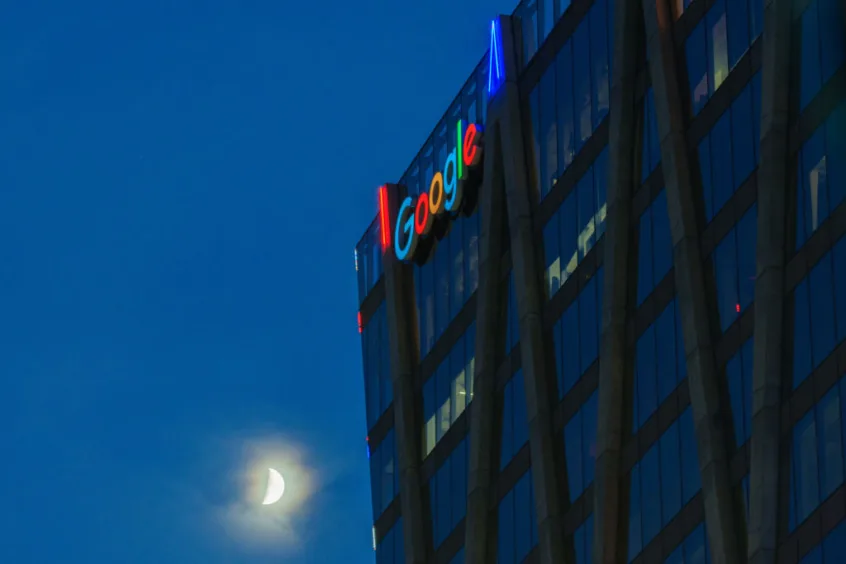 Google Rivals Seek Damages After First EU Markets Fine