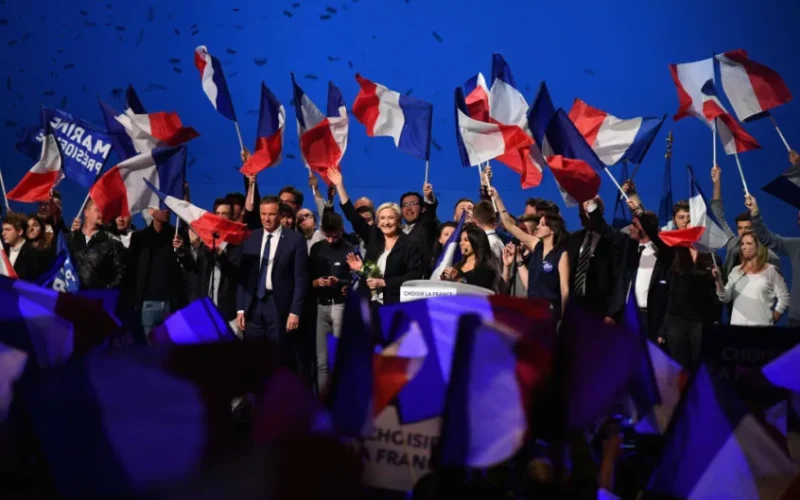 Le Pen Faces Uphill Battle With France’s Middle Class