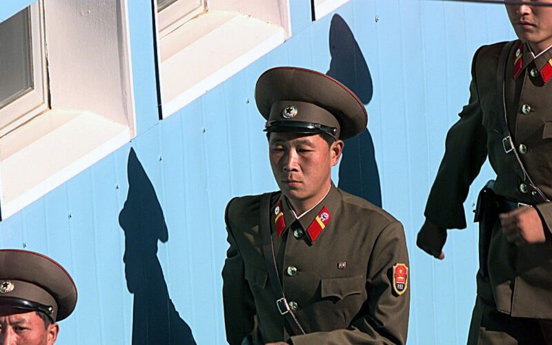 Zelensky: Russia Recruiting 30,000 More North Korean Troops