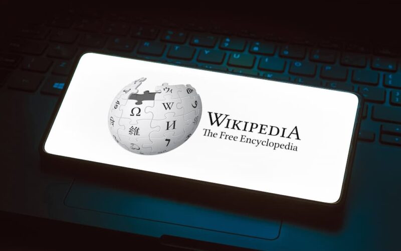 Wikipedia Degrades Your Image When You Shift Right: Study Reveals