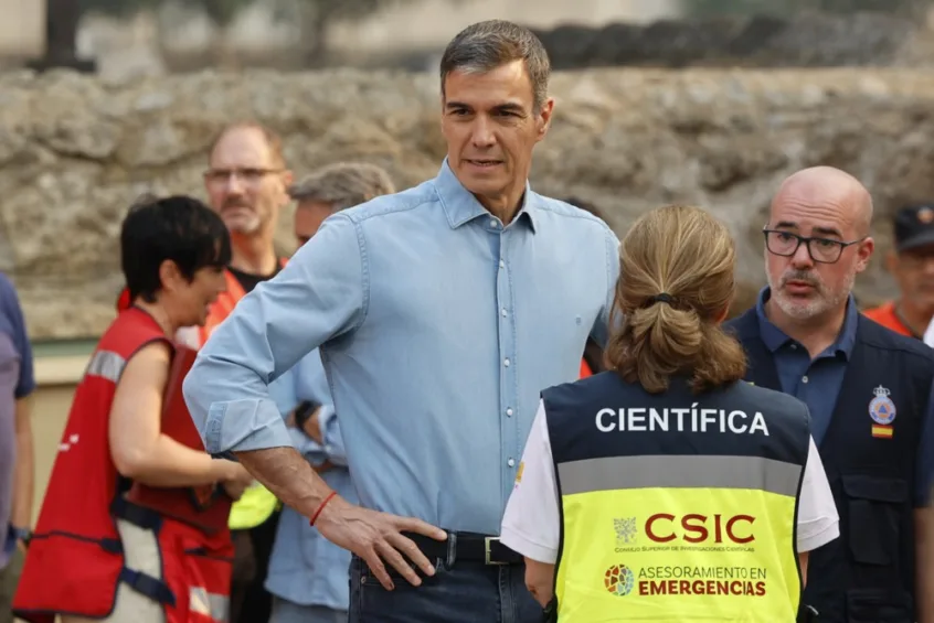 Sánchez Ends Political Year With Record Fires and No Budget