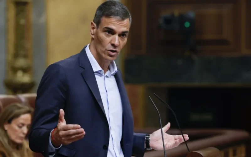 Spanish Diplomats Blast Sánchez Citizenship Law as ‘Obscurantism’