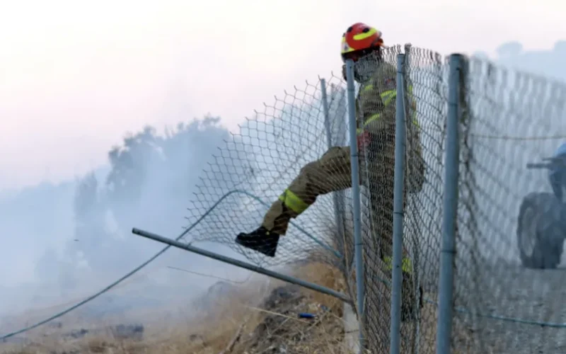 Three Firefighters Die in Greek Wildfires Spreading East