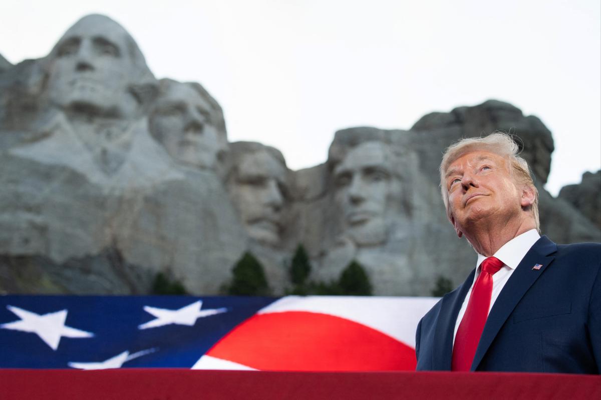 Trump to Visit Mount Rushmore for America’s 250th Birthday