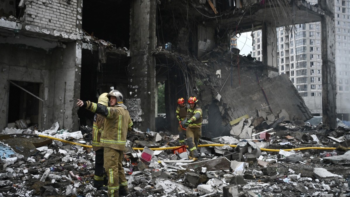 Massive Russian Strike Hits Ukraine Again