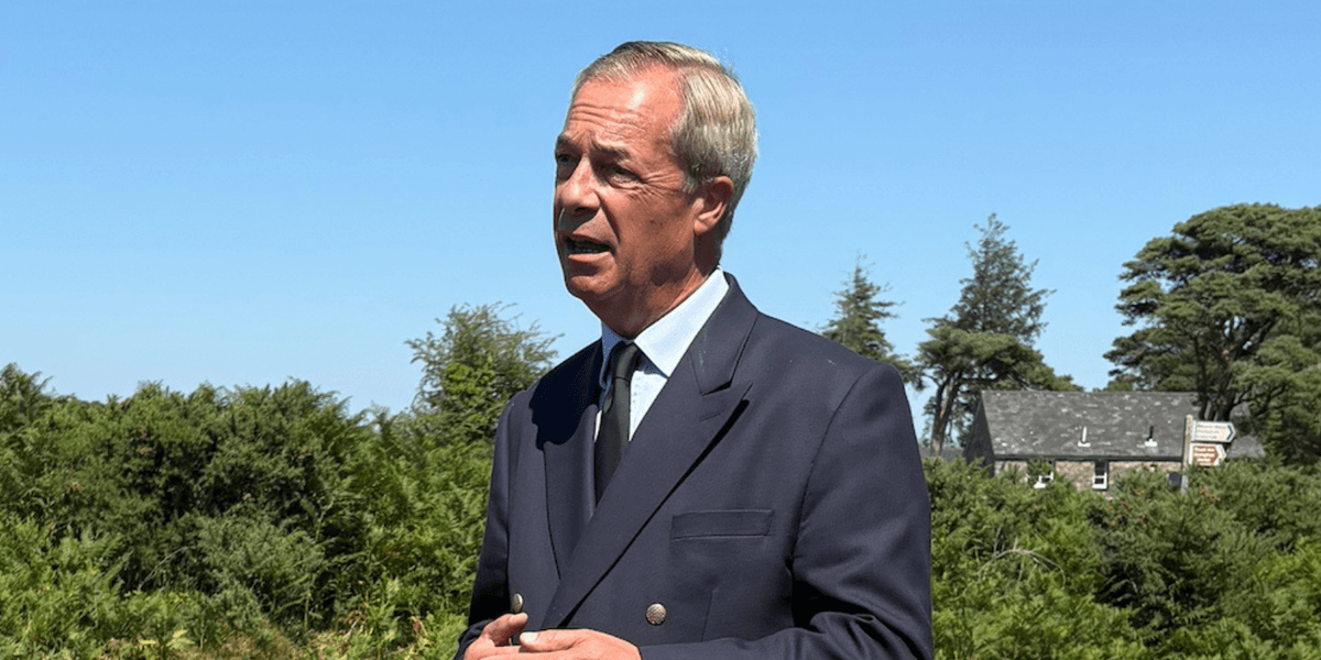 Man arrested for threatening to shoot Nigel Farage