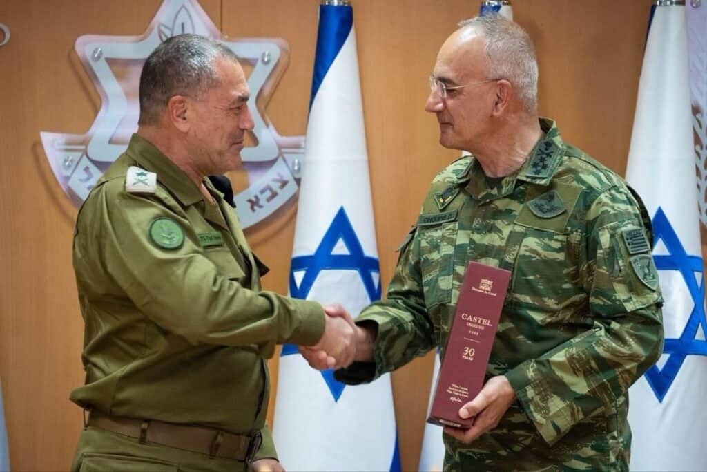 Amid tensions with Turkey, Israeli Chief of Staff Eyal Zamir met with Greek Chief of General Staff General Dimitrios Houpis.