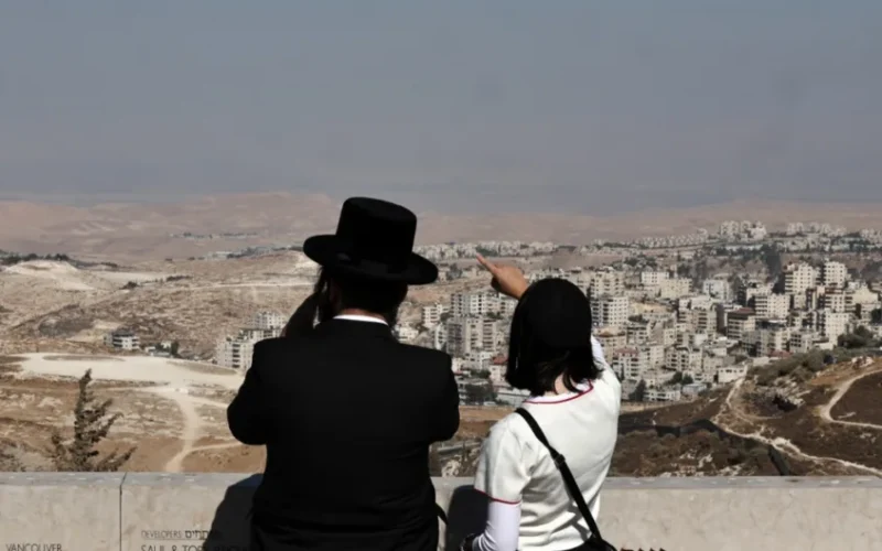 European Leaders Demand Israel Halt West Bank Settlements