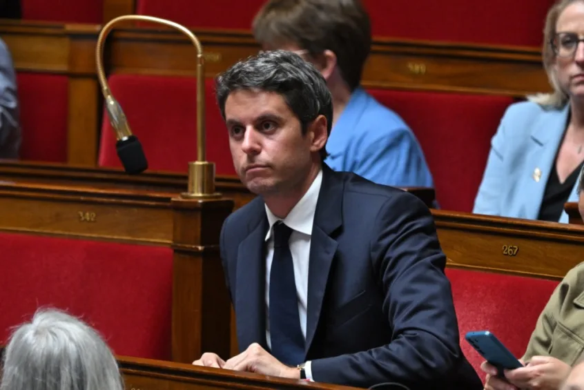 French Court Blocks Under-15 Social Media Ban, PM Wants Vote