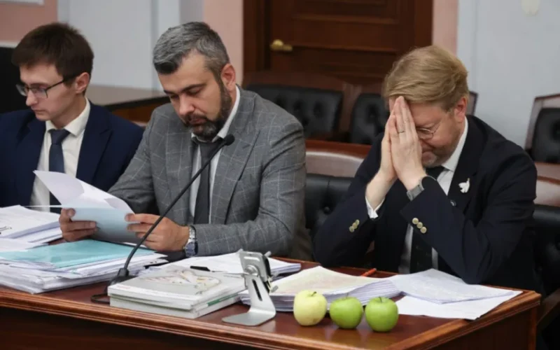 Russian Court Bans Only Anti-War Party From Ballot