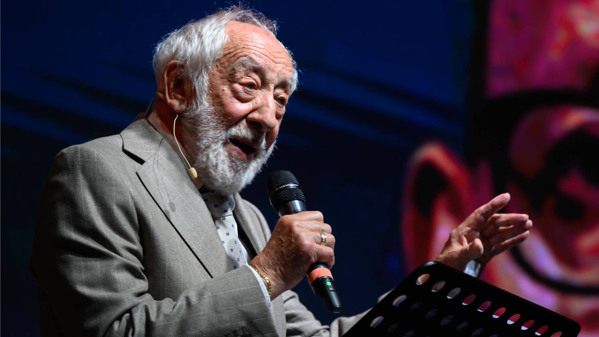 German Comedian Calls Blocking AfD ‘Pest Control’