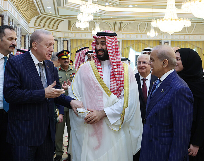 Middle East sees no more red lines after Mecca Pact signed
