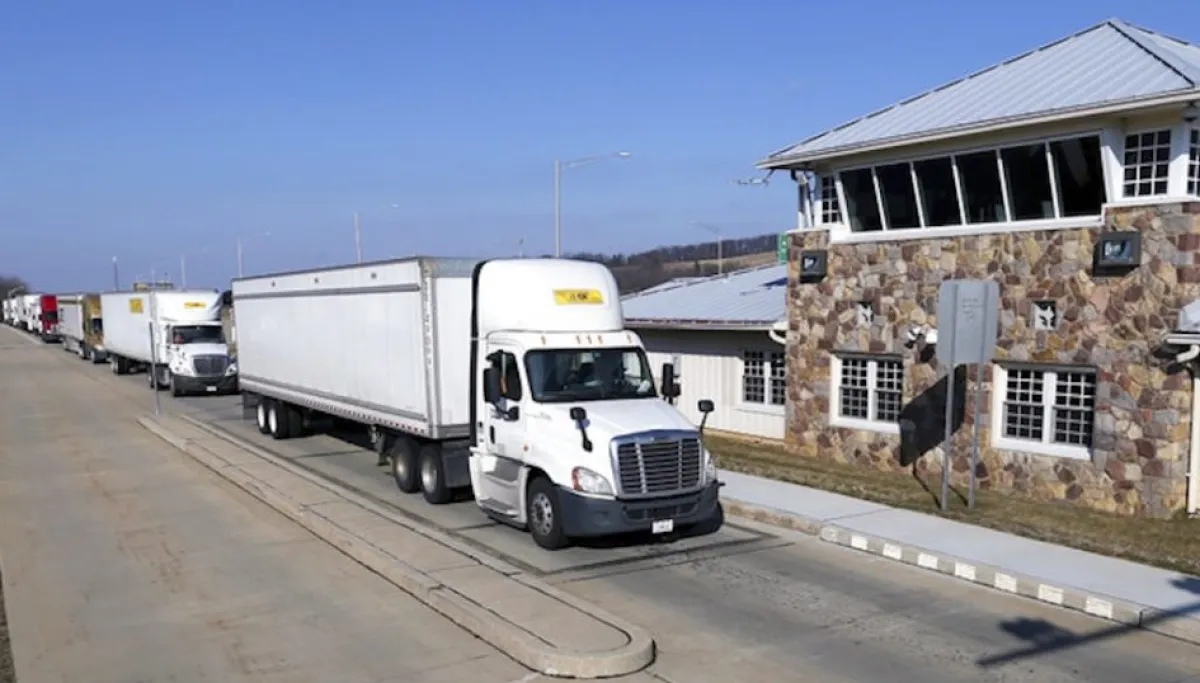 26,000 truckers can’t read English road signs on US highways