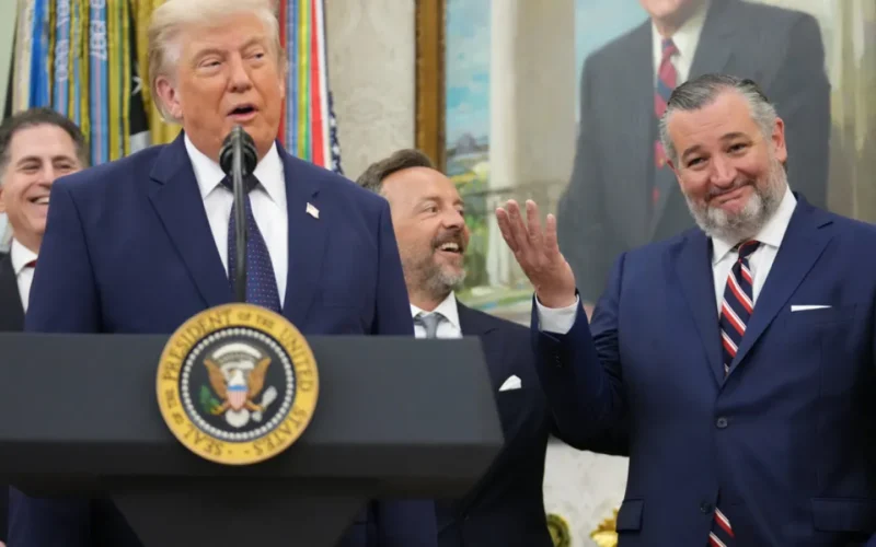 Trump Praises Cruz as ‘Very Talented,’ Dodges 2028 Endorsement