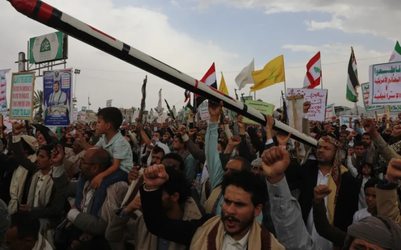 Houthis Resume Yemen Strikes, Complicating US Regional Strategy