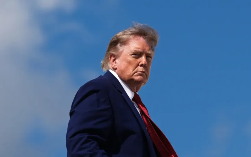 Trump Warns Oman Not to Interfere With Military Operations