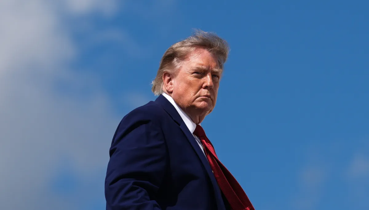 Trump Warns Oman Not to Interfere With Military Operations
