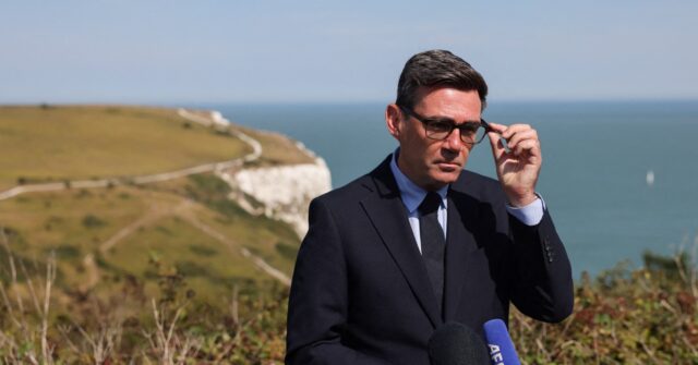 Over 2,000 Illegals Arrive in First Two Weeks Under New PM