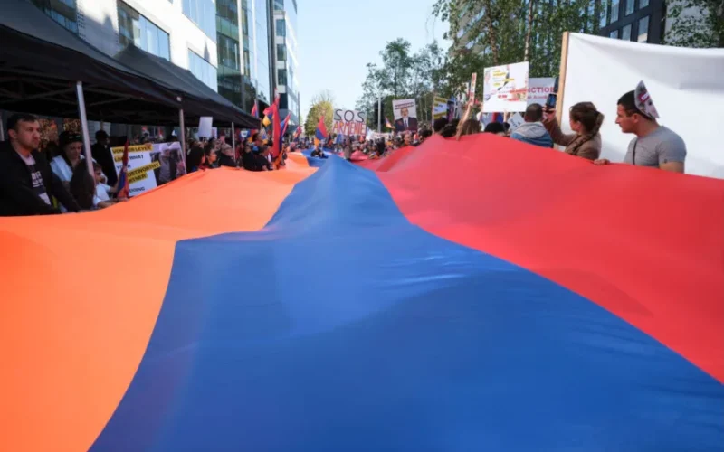 Russia Forces Armenia to Pick Between EU and Eurasian Bloc