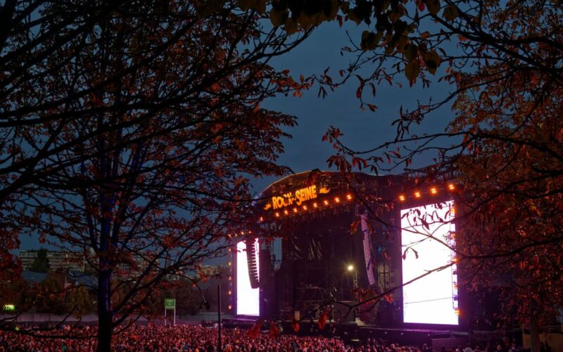 Rock en Seine Festival Broadcasts Insults Against Marine Le Pen