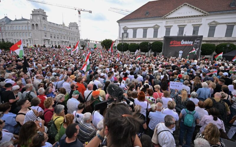 Constitutional Changes Build Authoritarian Rule in Hungary