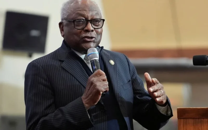 Clyburn Backs Court Packing, Regrets Defending Clarence Thomas
