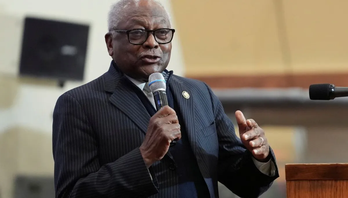 Clyburn Backs Court Packing, Regrets Defending Clarence Thomas