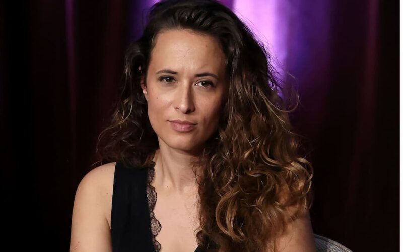 French Leftist MP Pushes Bereavement Leave for Friends, Friendship Civil Unions