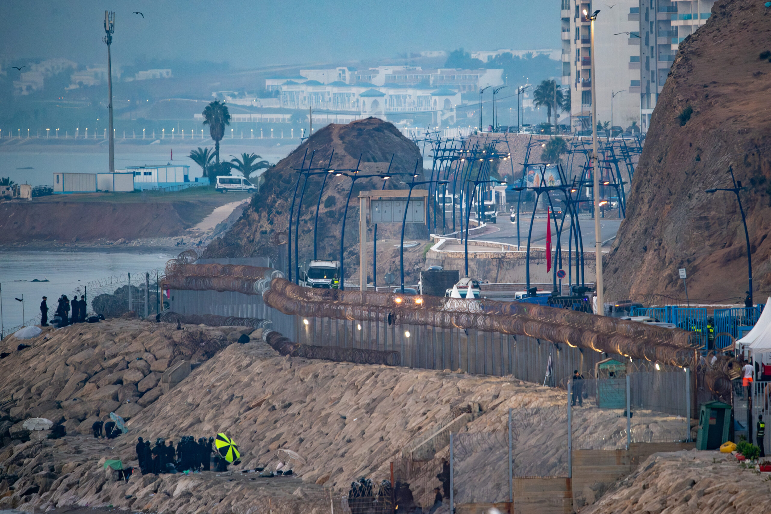 Die Grenze zu Ceuta wurde massiv gesichert.