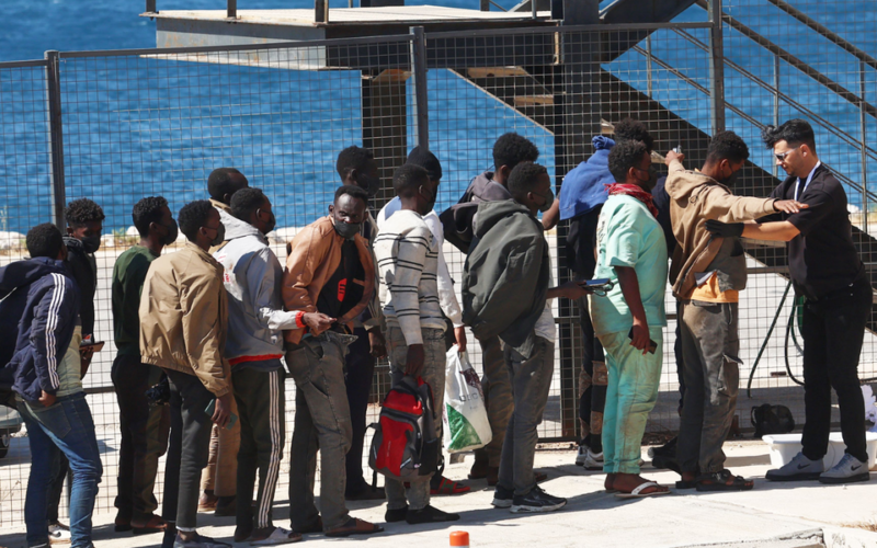 150+ Migrants Land in Crete; 14-Year-Old Boy Arrested