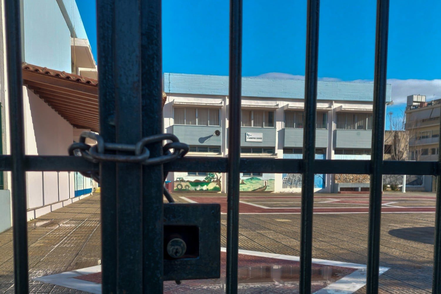 Θύμα ξυλοδαρμού 13χρονος στην Καλαμάτα: Τον έδειραν συμμαθητές του μέσα στο σχολείο! kagkela sxoleio louketo