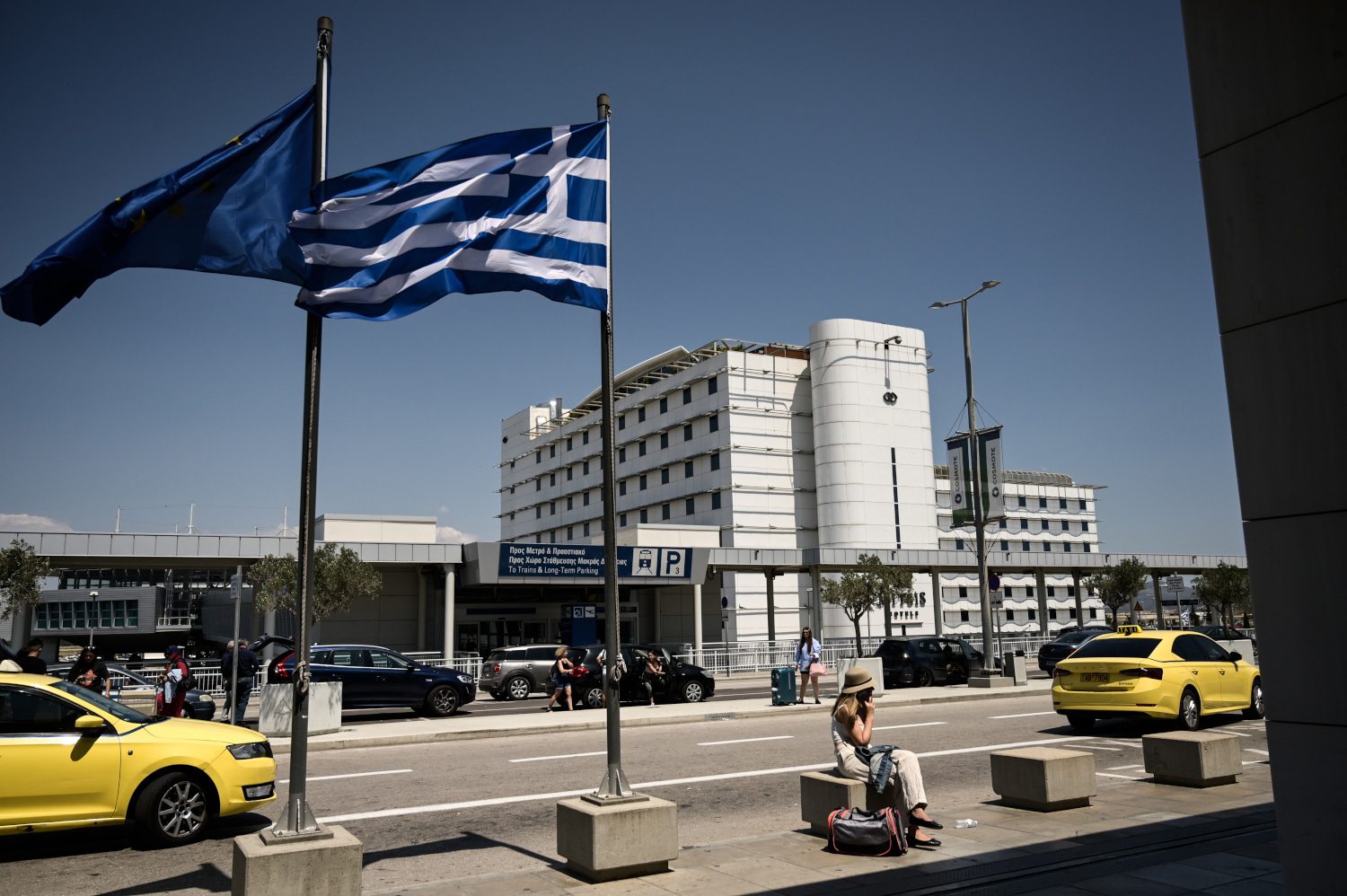 Συνελήφθη 31χρονος αλλοδαπός στο «Ελ. Βενιζέλος» με ευρωπαϊκό ένταλμα σύλληψης aerodromio venizelos