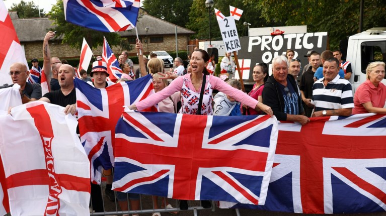Turbulence in Britain: What Causes Public Dissatisfaction?